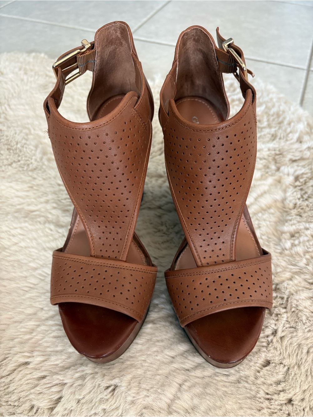 Gianni Bini 8.5 Brown Leather Wedge Sandals